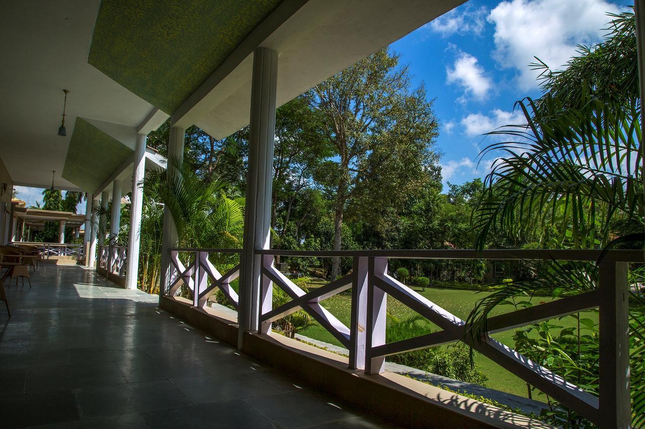 Tiger'S Den Resort Bandhavgarh National Park Kültér fotó